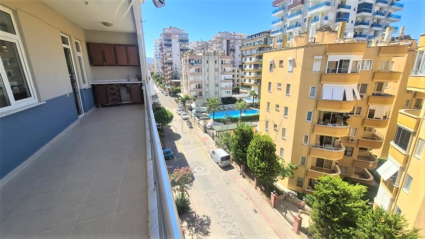 Квартира 2+1 в Махмутларе в 250 метрах от Средиземного моря