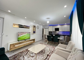 Меблированная трехкомнатная квартира в Махмутларе 