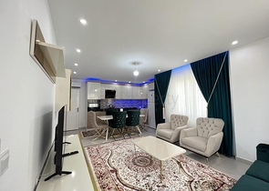 Меблированная трехкомнатная квартира в Махмутларе 