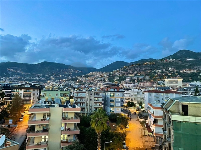 Двухкомнатная квартира в самом центре Алании