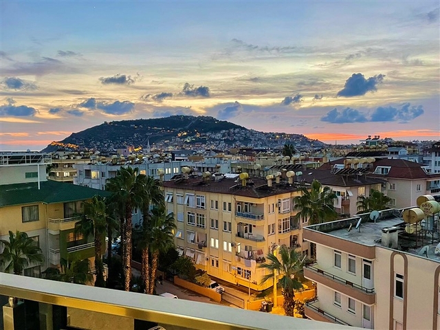 Двухкомнатная квартира в самом центре Алании