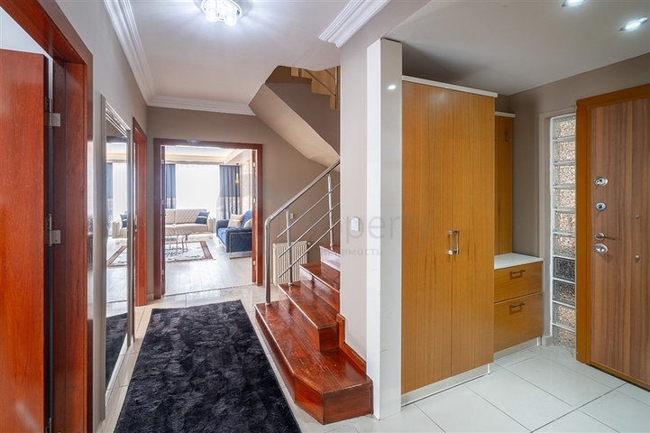 Дуплекс 3+2 в европейском стиле в Клеопатре