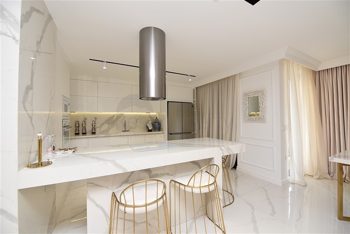 Роскошная квартира 4+1 в престижном комплексе Алании