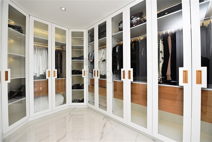 Роскошная квартира 4+1 в престижном комплексе Алании