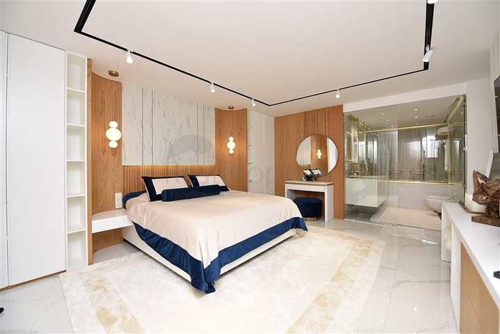 Роскошная квартира 4+1 в престижном комплексе Алании