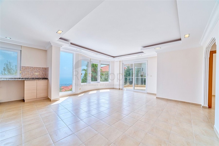 Трехкомнатная квартира с шикарным видом на Аланию