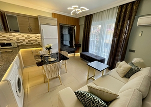 Стильная трехкомнатная квартира в европейском районе Оба