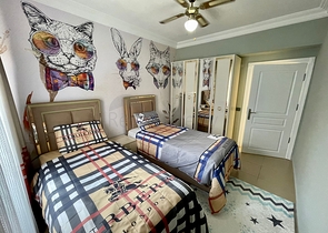 Стильная трехкомнатная квартира в европейском районе Оба