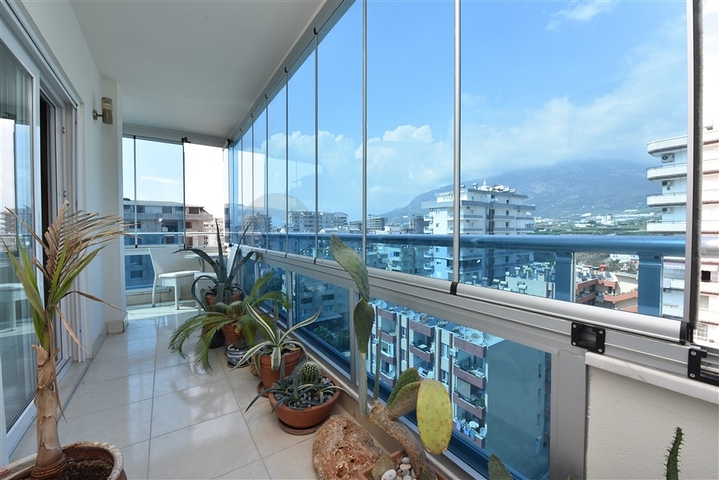 Пентхаус планировкой 3+1 в районе Махмутлар