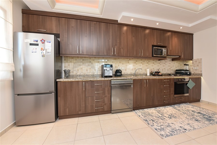 Пентхаус планировкой 3+1 в районе Махмутлар