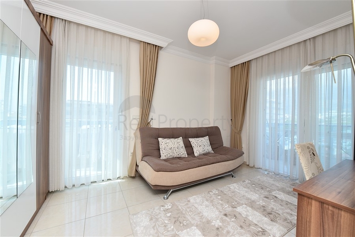 Пентхаус планировкой 3+1 в районе Махмутлар