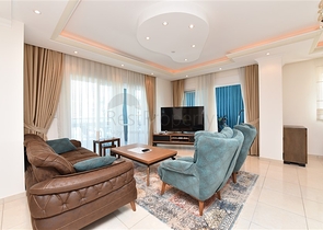 Пентхаус планировкой 3+1 в районе Махмутлар