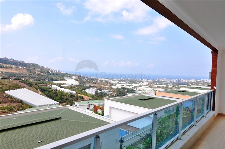 Роскошная вилла 3+1 в районе Каргыджак