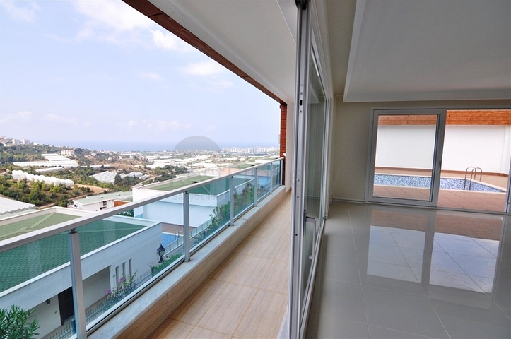 Роскошная вилла 3+1 в районе Каргыджак