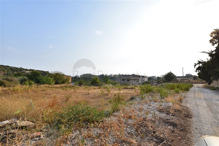 Инвестиционный участок земли в район Оба под строительство!