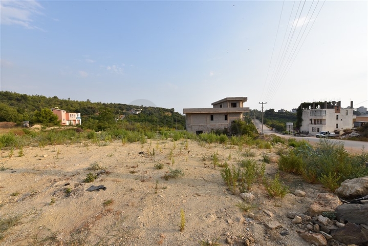 Инвестиционный участок земли в район Оба под строительство!