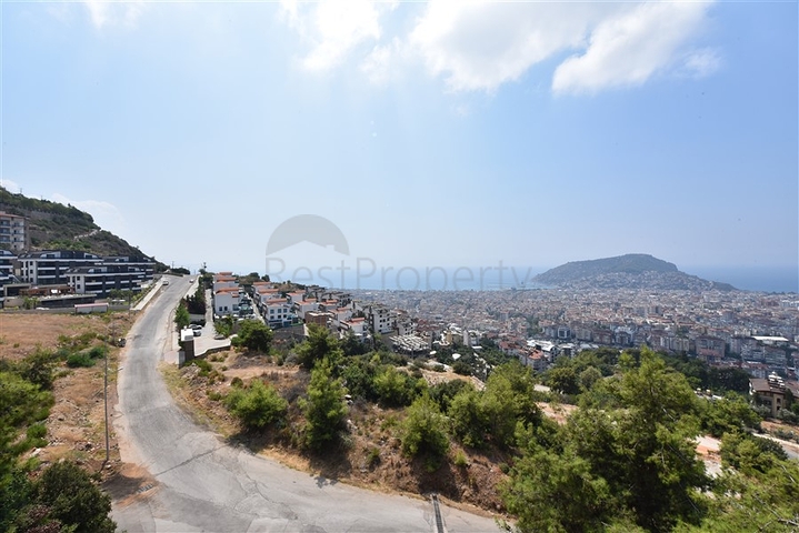 Пентхаус с панорамным видом в центре Алании 