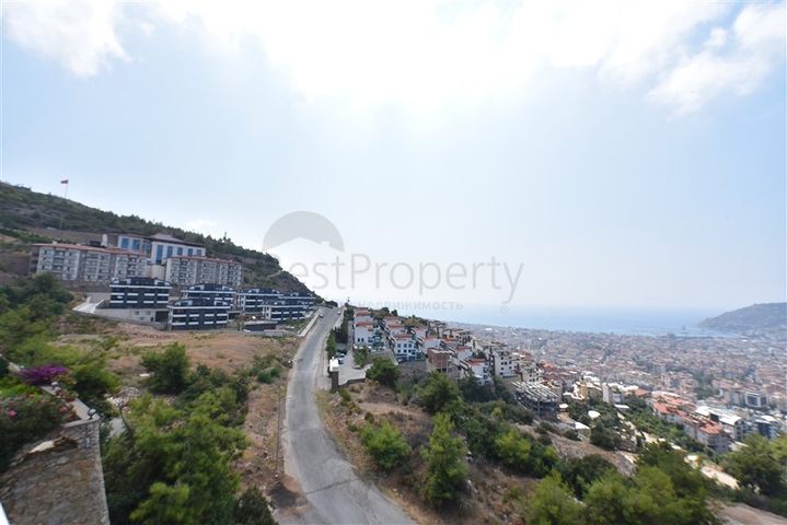 Пентхаус с панорамным видом в центре Алании 