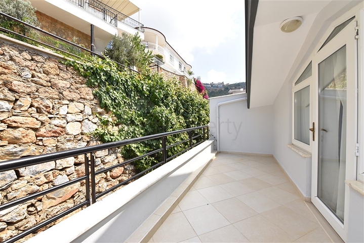 Пентхаус с панорамным видом в центре Алании 