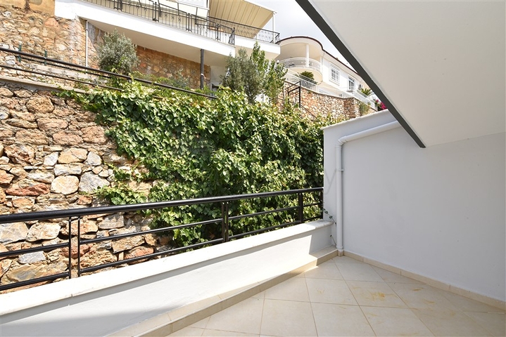 Пентхаус с панорамным видом в центре Алании 