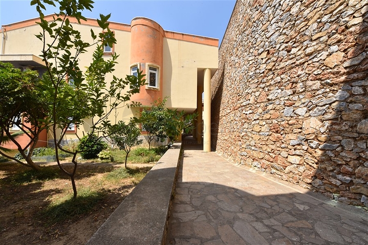 Пентхаус с панорамным видом в центре Алании 