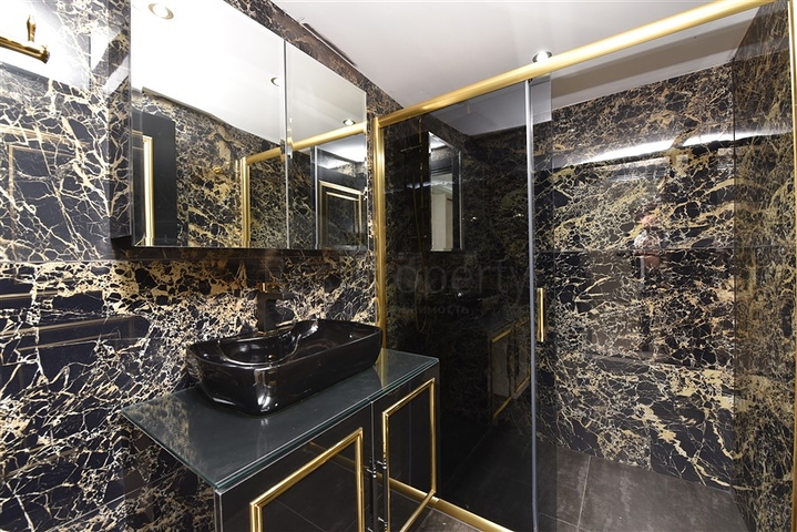 Пентхаус с панорамным видом в центре Алании 