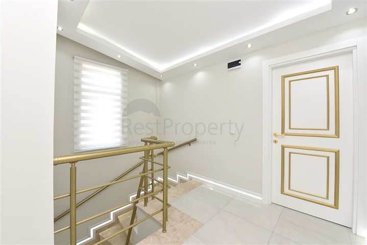 Пентхаус с панорамным видом в центре Алании 