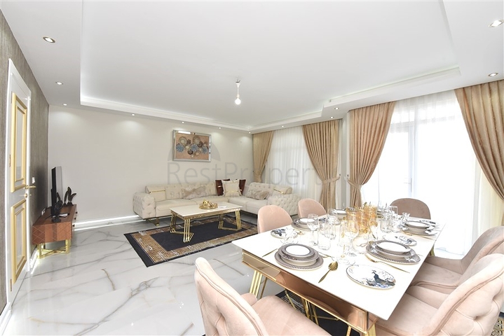 Пентхаус с панорамным видом в центре Алании 