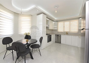 Пентхаус с панорамным видом в центре Алании 