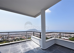 Пентхаус с панорамным видом в центре Алании 