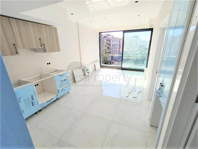 Просторная квартира в новом комплексе района Клеопатра