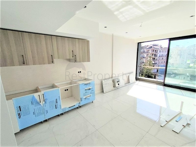 Просторная квартира в новом комплексе района Клеопатра