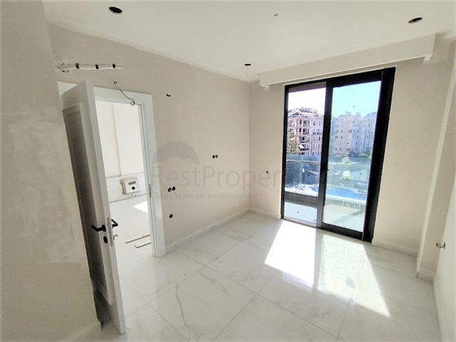 Просторная квартира в новом комплексе района Клеопатра