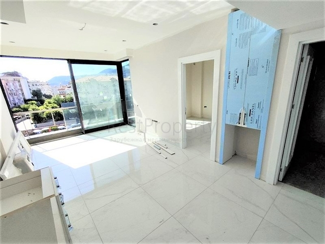 Просторная квартира в новом комплексе района Клеопатра