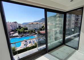 Просторная квартира в новом комплексе района Клеопатра