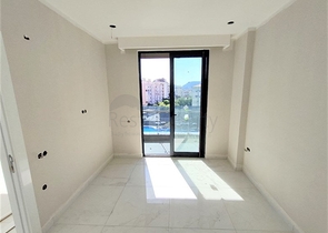 Просторная квартира в новом комплексе района Клеопатра