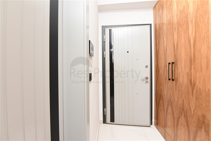 Двухкомнатная квартира на первой линии в Каргыджаке