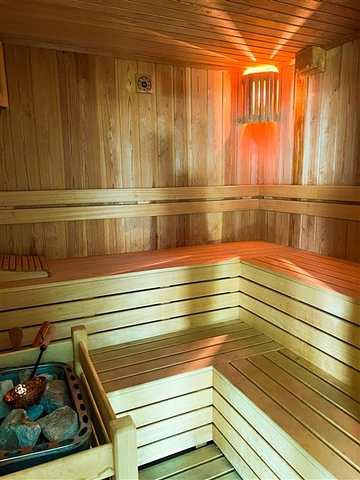 Меблированный просторный пентхаус с видом на море