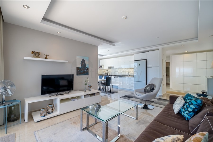 Трехкомнатная квартира с видом на море в районе Джикджилли