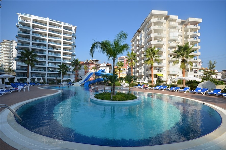 Трехкомнатная квартира с видом на море в районе Джикджилли