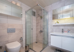 Трехкомнатная квартира с видом на море в районе Джикджилли