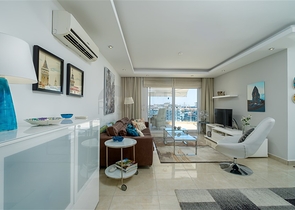 Трехкомнатная квартира с видом на море в районе Джикджилли