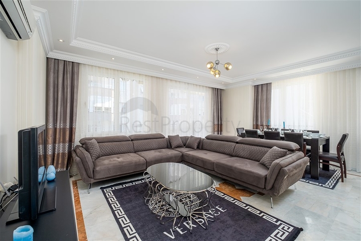 Пятикомнатный пентхаус в районе Оба