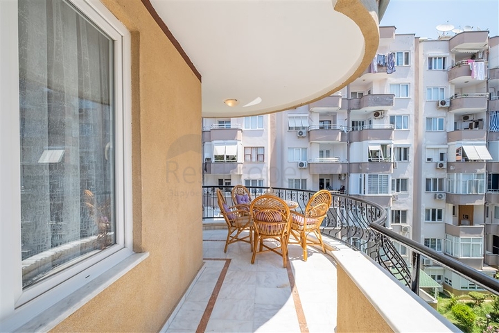 Пятикомнатный пентхаус в районе Оба