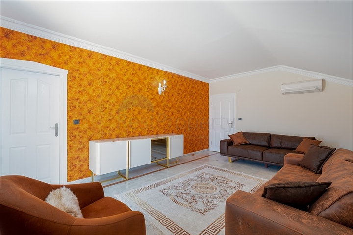 Пятикомнатный пентхаус в районе Оба