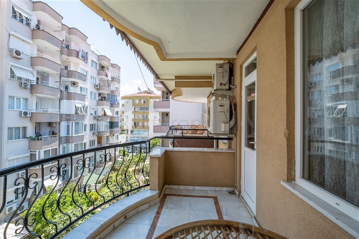 Пятикомнатный пентхаус в районе Оба