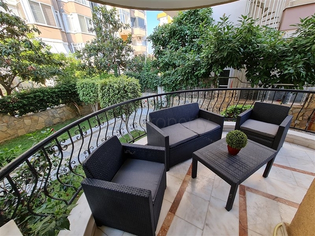 Просторная квартира 1+1 в 400 метрах от моря в районе Оба