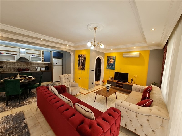 Просторная квартира 1+1 в 400 метрах от моря в районе Оба