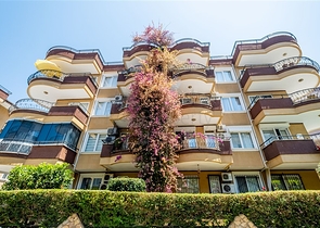 Просторная квартира 1+1 в 400 метрах от моря в районе Оба