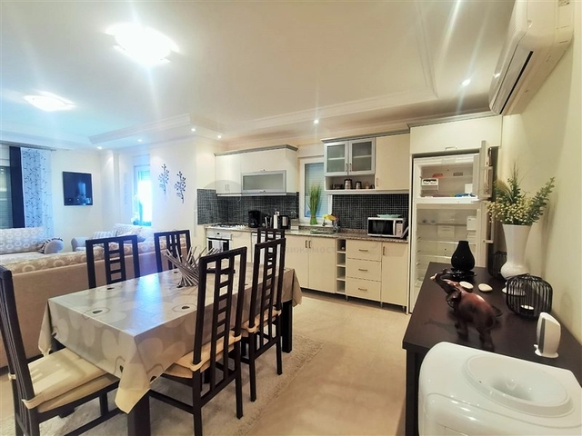 Просторная квартира планировкой 3+1 в районе Тосмур